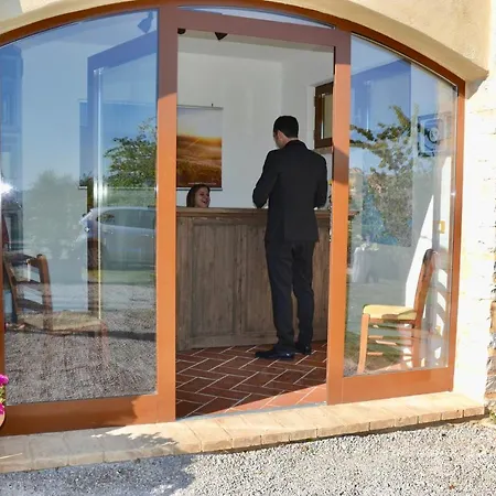 Farm stay Vitabella Toscana Seggiano